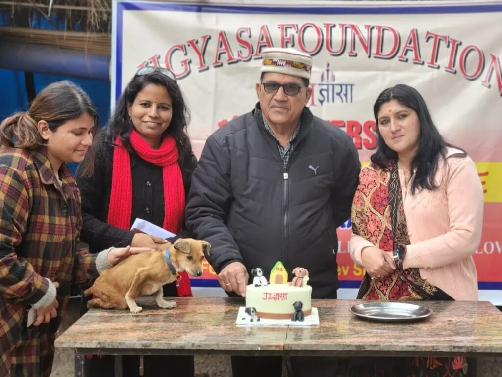 Anniversary of jigyasa trust celebrated in shelter home