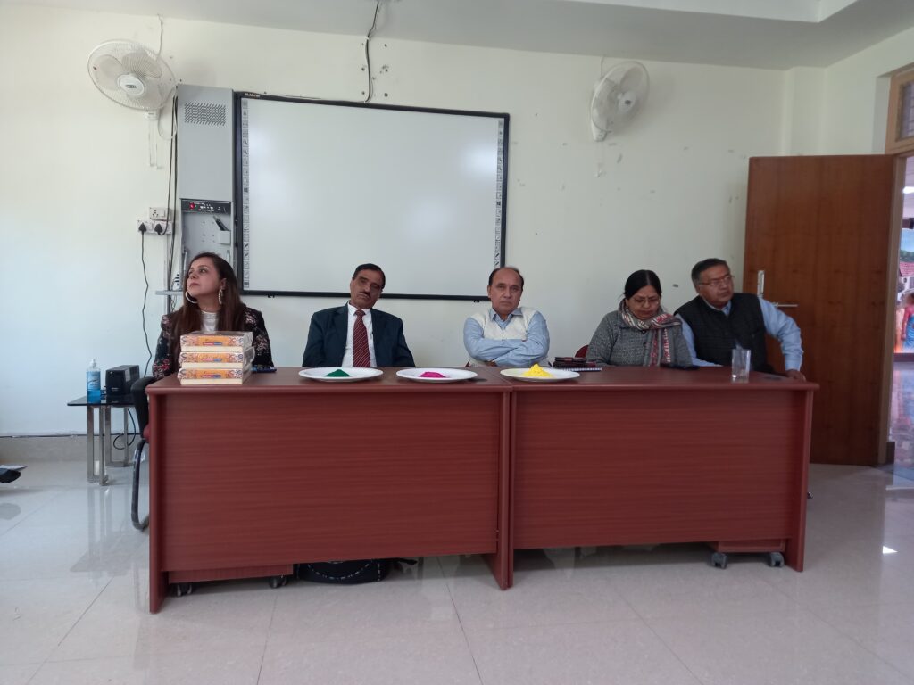 Activities for mathematics teaching devloped in State resource group workshop