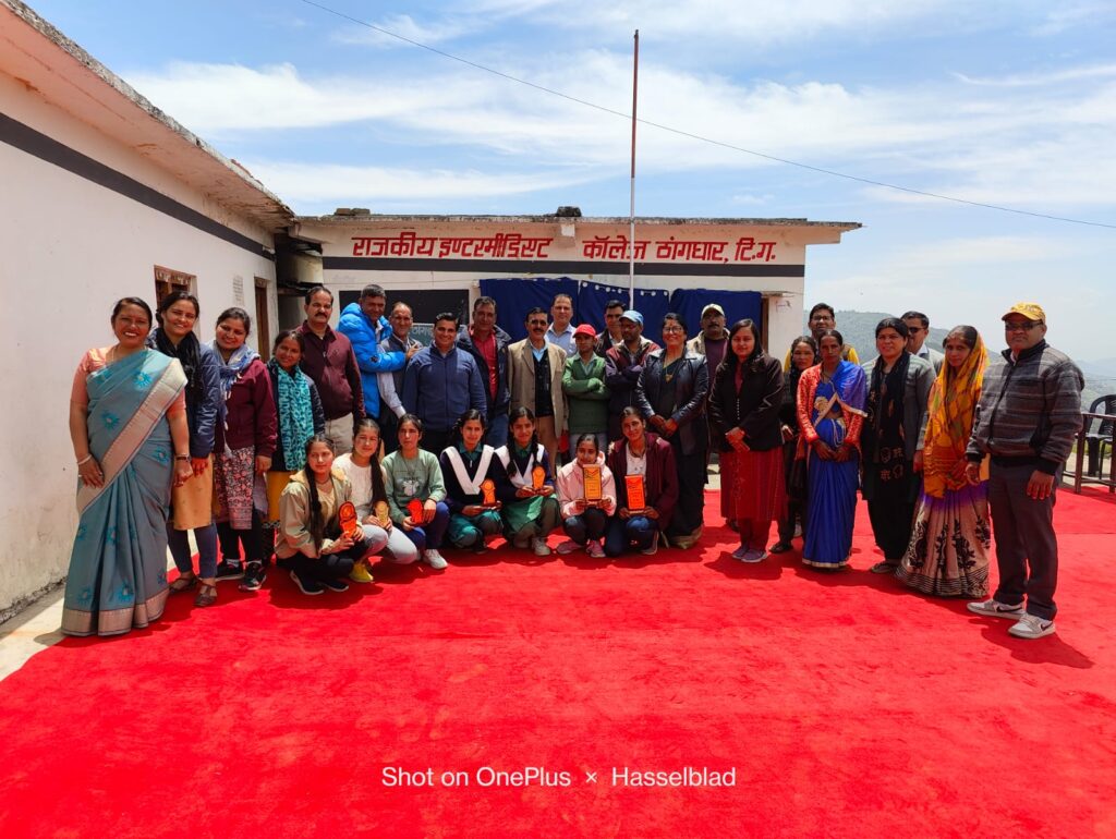 Students felicitation at gic thangdhaar