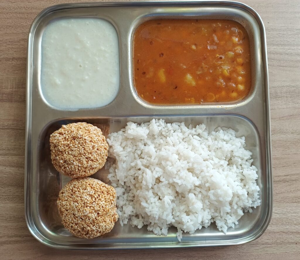 Garhwali cuisines in mdm on ocassion of garhbhoj day