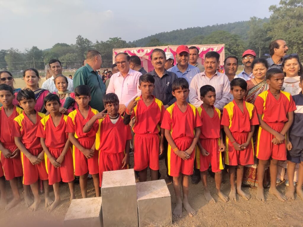 district level sports meet vikasnagar got championship