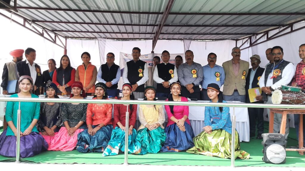 Science festival Dehradun, bhauwala stood first in science drama