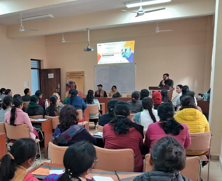 STEM based education training organised by scert uttarakhand