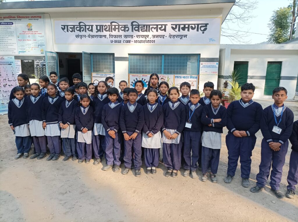 Appreciable work ward member disributed sweaters