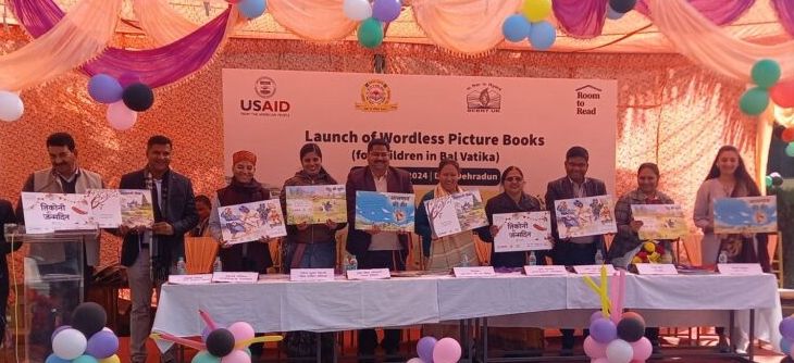 Launching ceremony of wordless picture books at diet dehradun