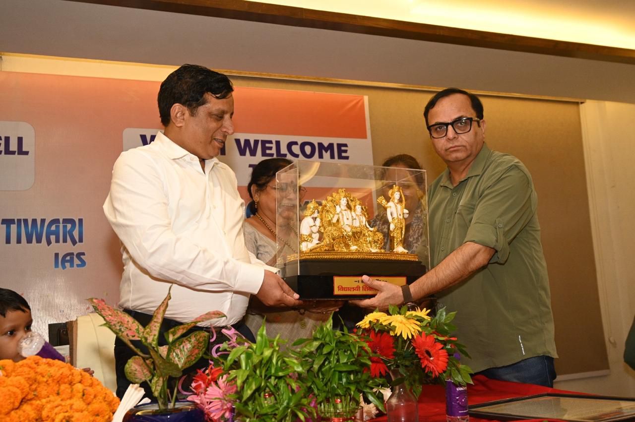 सब करें शिक्षकों का सम्मान,संवाद जरूरी, विदाई समारोह में महानिदेशक ने कहा…
