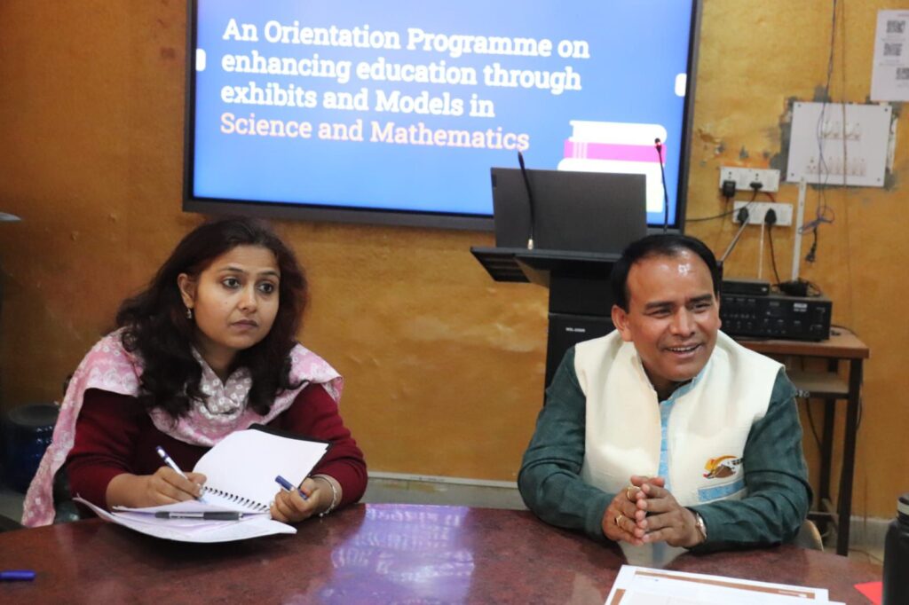 Education minister in master trainers training